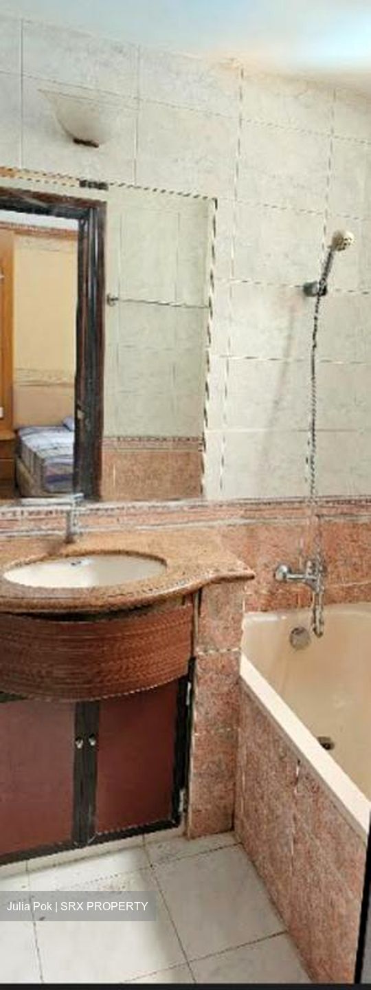Castle Green (D26), Condominium #566423081